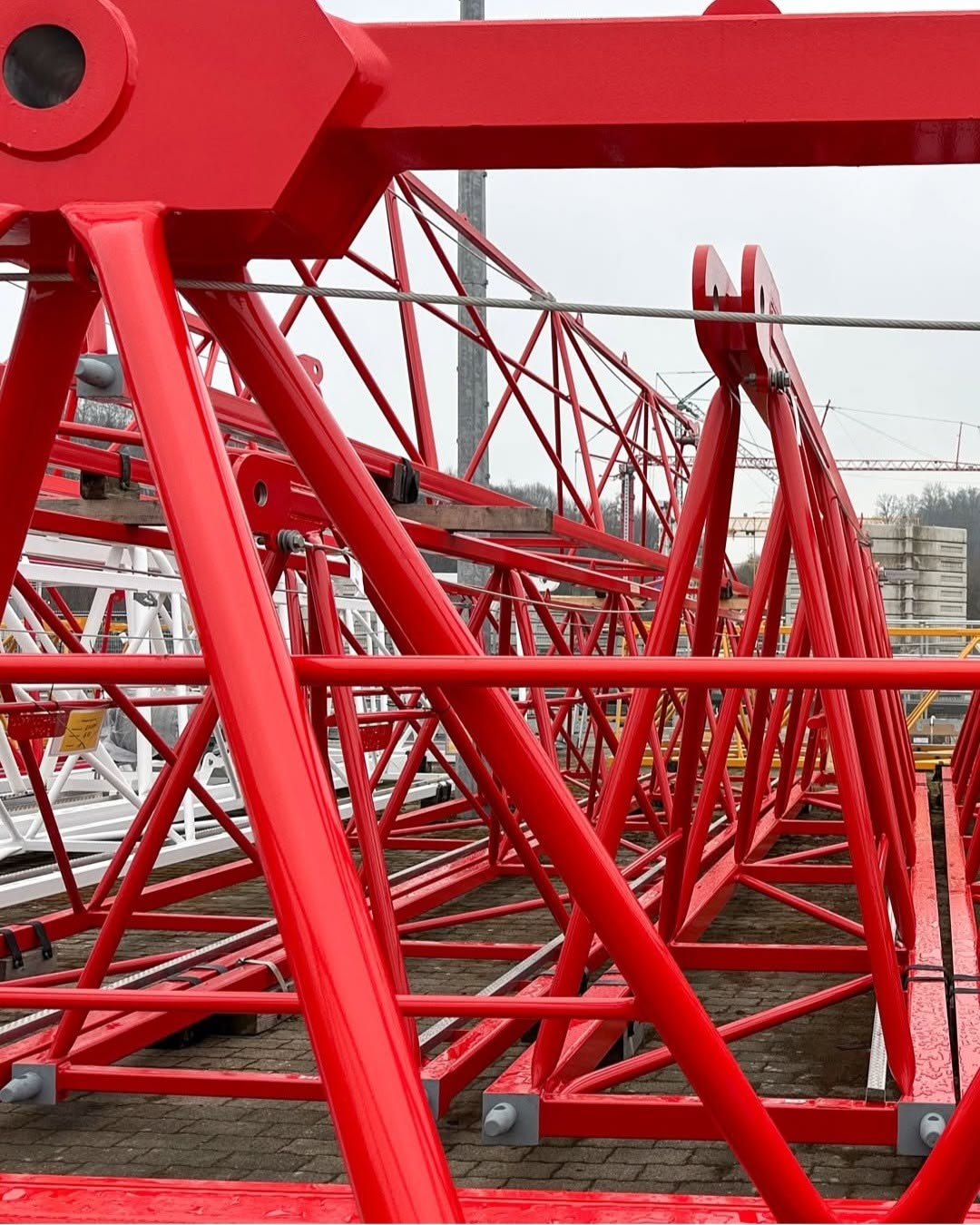 Galvanized metal mast 