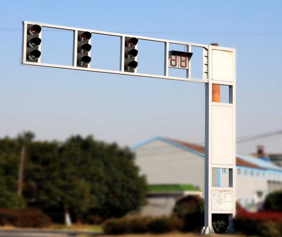 Traffic Light quality poles and installations